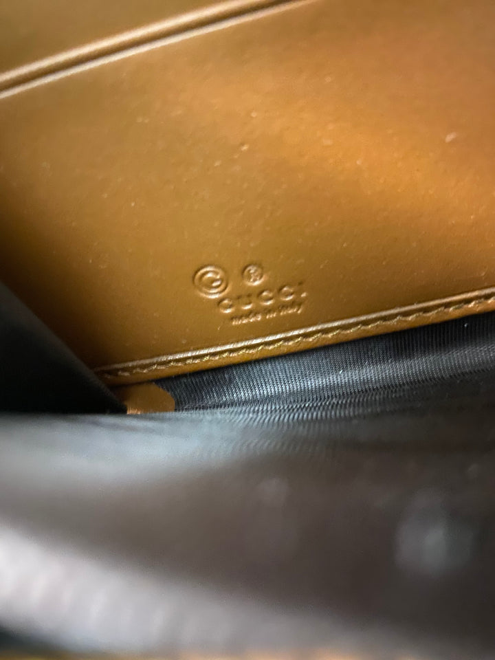 Gucci GG Supreme ZIppy Wallet (559)