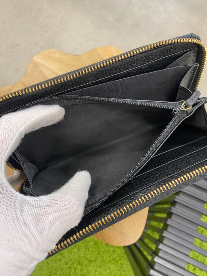Gucci Black Pebbled Leather Marmont Zippy Wallet (3727)