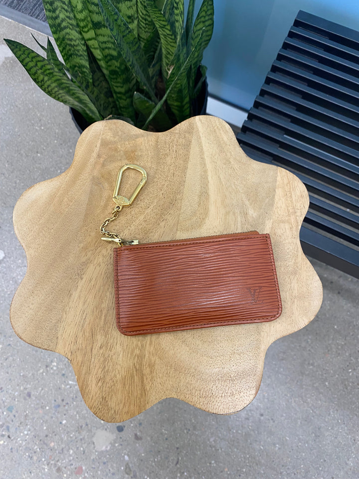 Louis Vuitton Cognac Epi Key Cles (6900)