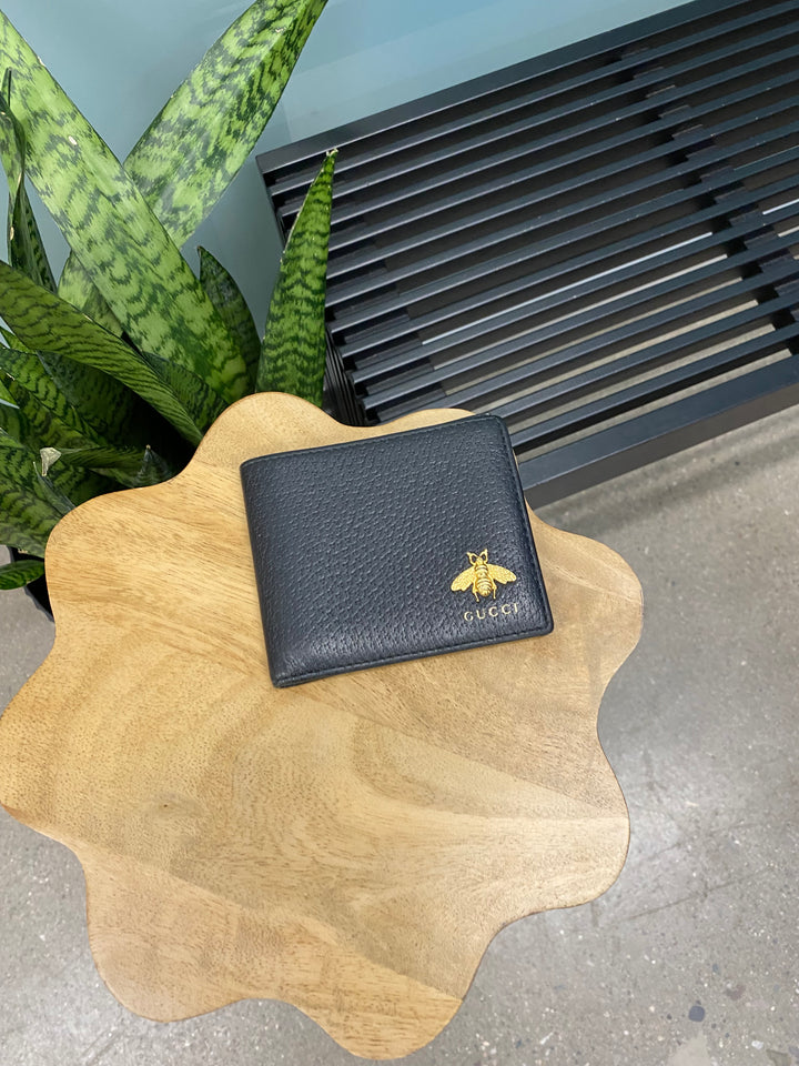 Gucci Black Pebbled Leather Bee Billfold Wallet (8458)