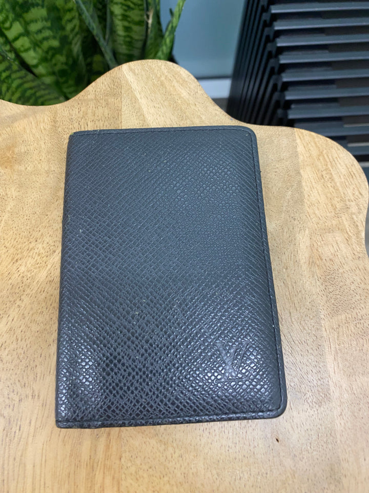 Louis Vuitton Black Taiga Leather Pocket Organizer (3813)