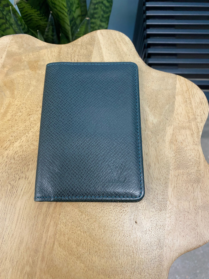 Louis Vuitton Green Taiga Leather Pocket Organizer (6820)