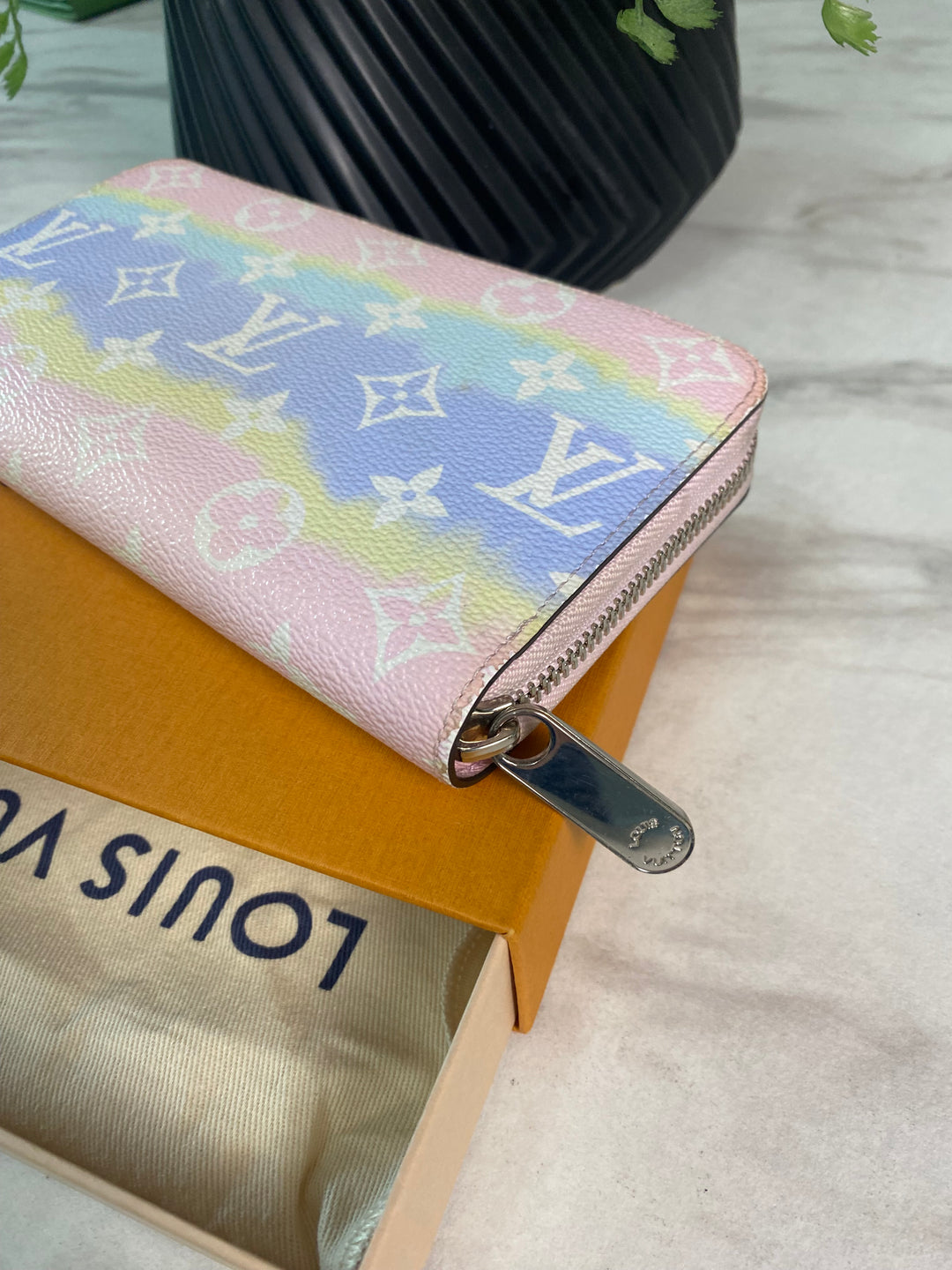 Louis Vuitton Monogram Escale Pastel Zippy Wallet (4067)