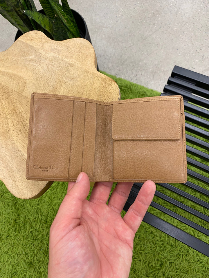 Christian Dior Vintage Honecomb Billfold Wallet (8299)