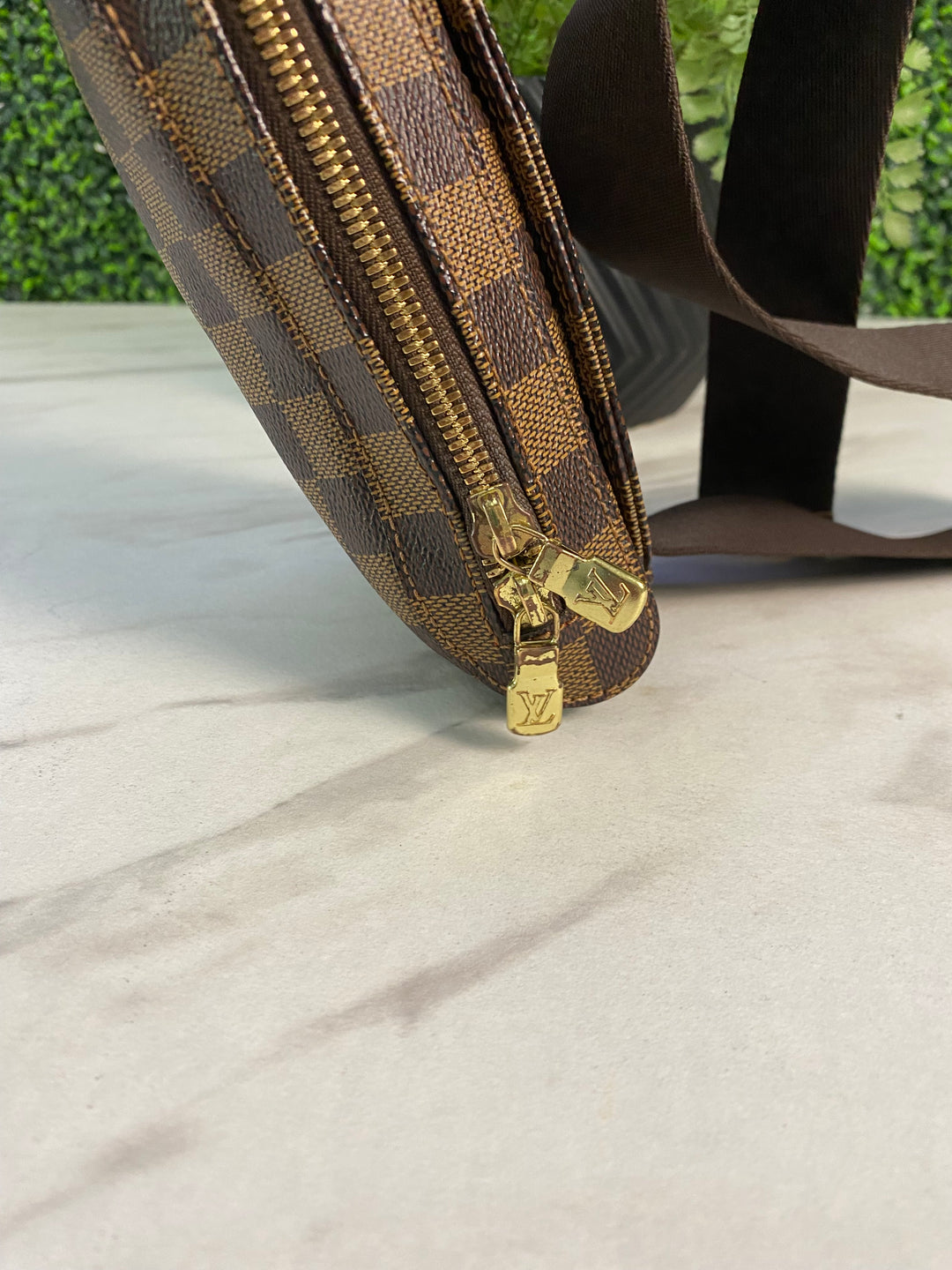 Louis Vuitton Damier Ebene Geronimos Sling (4730)