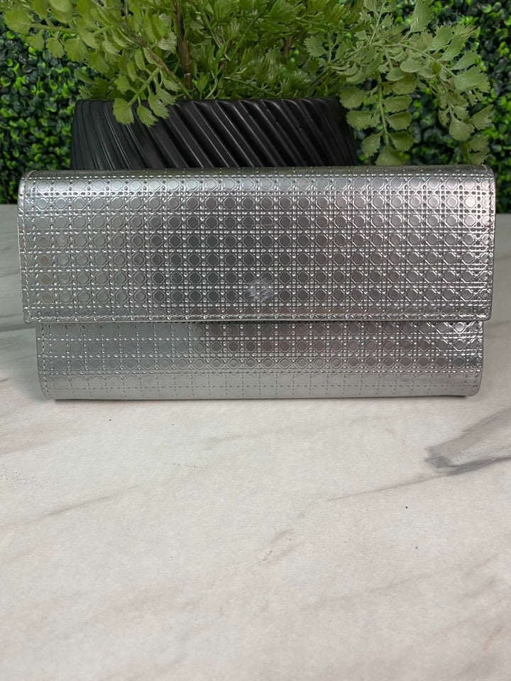 Christian Dior Metallic Calfskin Micro-Cannage Wallet (7262)