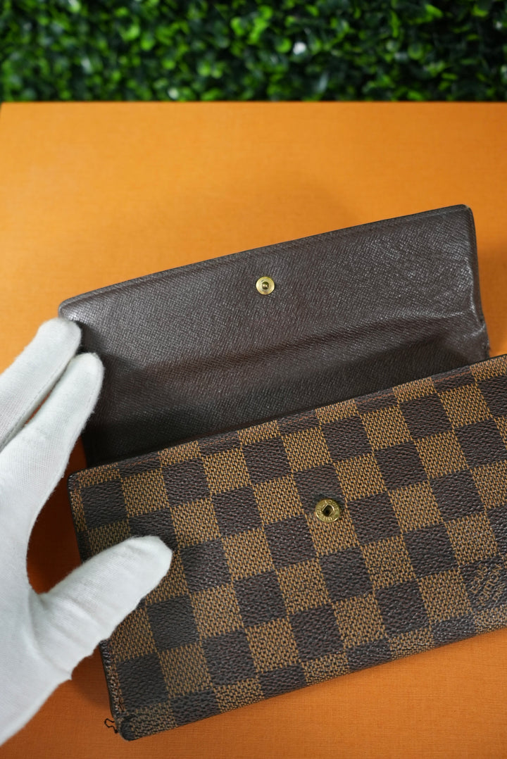 Louis Vuitton Damier Ebene International Wallet