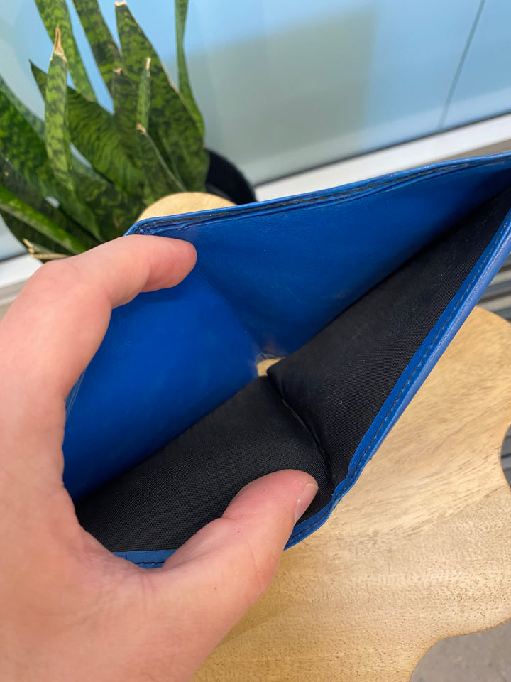 Louis Vuitton Blue Epi Billfold Wallet (2918)
