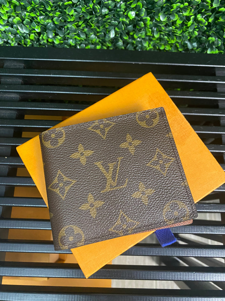 Louis Vuitton Monogram Billfold (103)