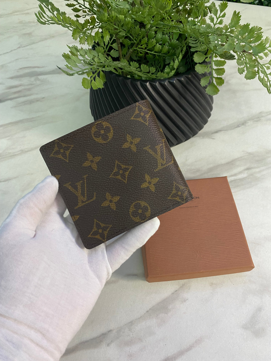 Louis Vuitton Monogram Billfold (8485)