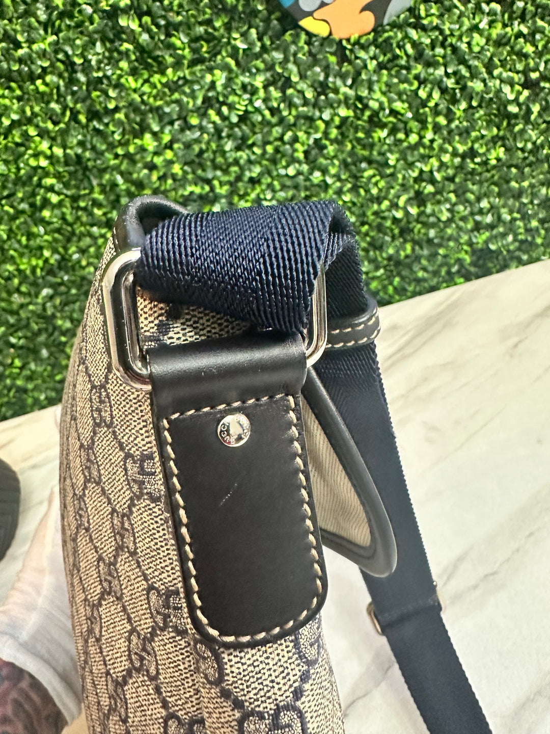 Gucci GG Supreme Crossbody Bag (725)