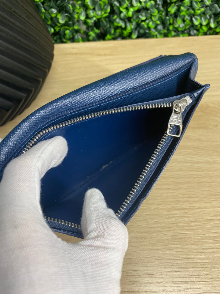 Louis Vuitton Navy Taiga Leather Brazza Wallet (2426)