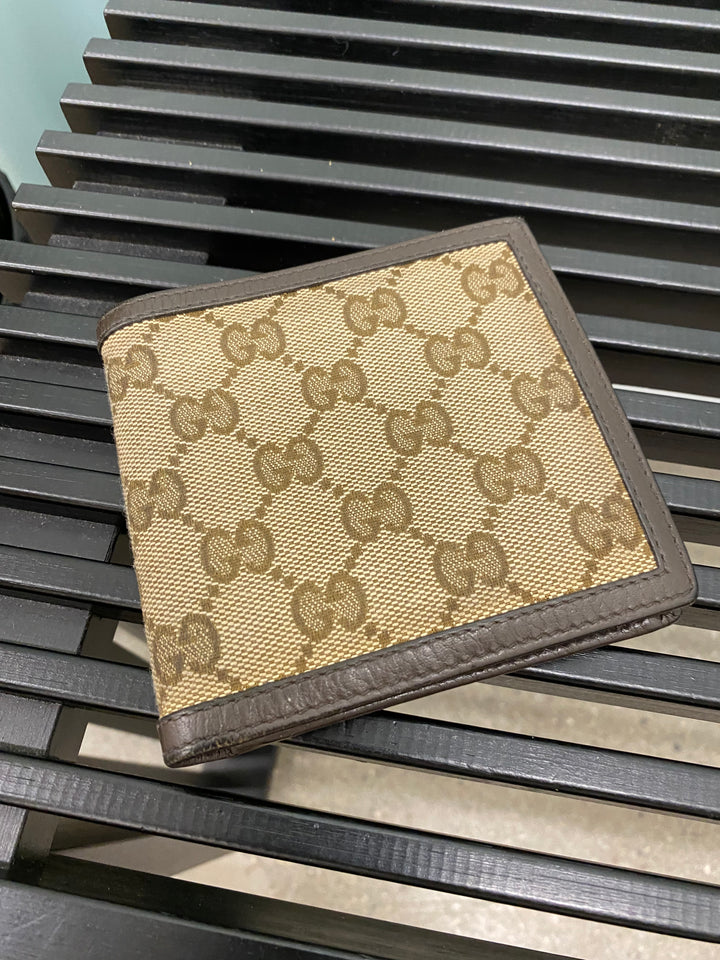 Gucci GG Canvas Billfold Wallet (3679)