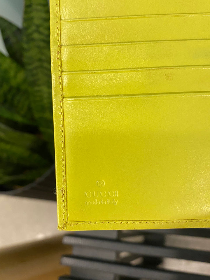 Gucci Neon GG Canvas Jackie Compact Wallet (1812)
