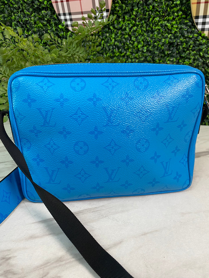 Louis Vuitton Blue Taigarama Outdoor Messenger Bag (2880)