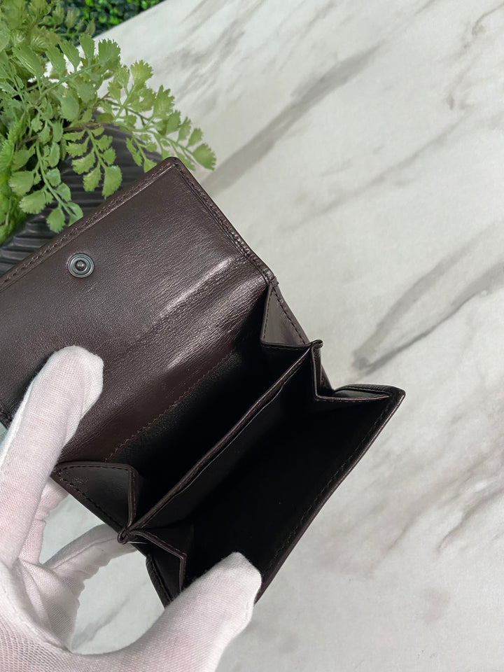 Gucci Brown Leather Compact Wallet (556)