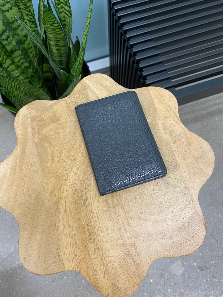Louis Vuitton Black Taiga Leather Pocket Organizer (3813)