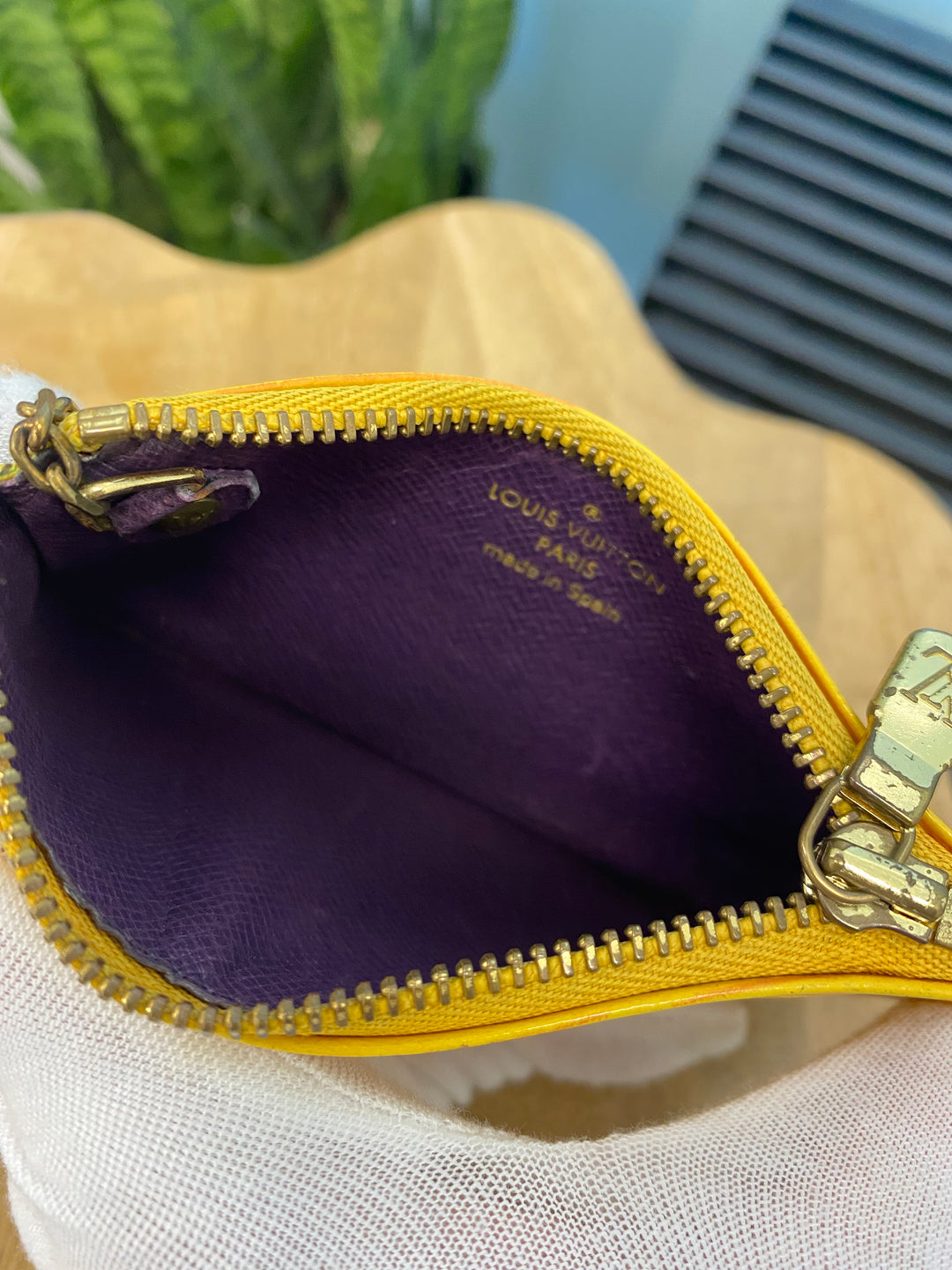Louis Vuitton Yellow Epi Key Cles (2267)