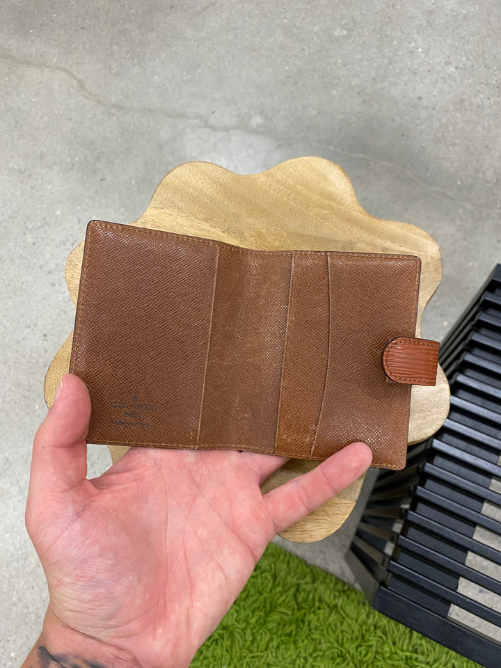 Louis Vuitton Brown Epi Compact Wallet (3800)