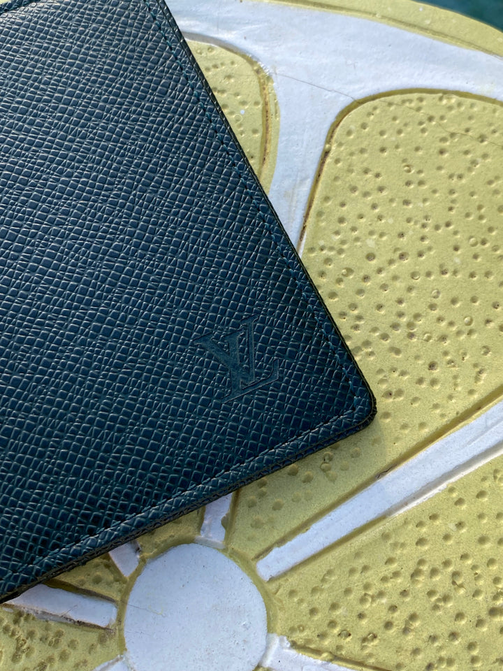 Louis Vuitton Taiga Leather Pocket Organizer (0069)