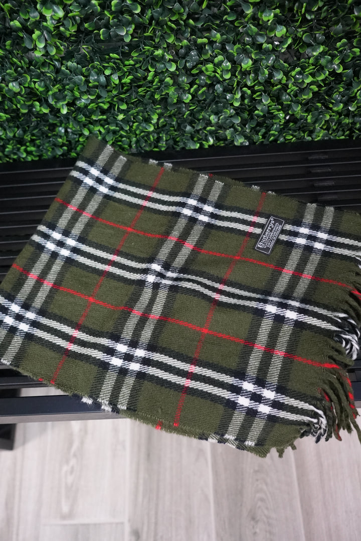 Burberrys Green Lambswool Scarf