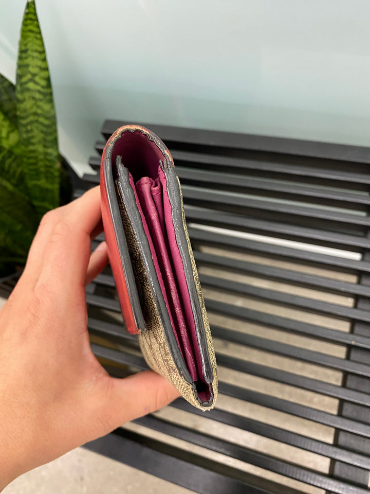 Gucci GG Supreme and Red Leather Long Wallet (4900)