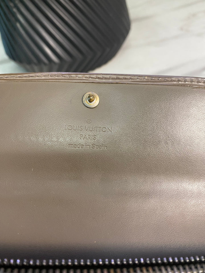 Louis Vuitton Mocha Epi Leather Long Wallet (8747)