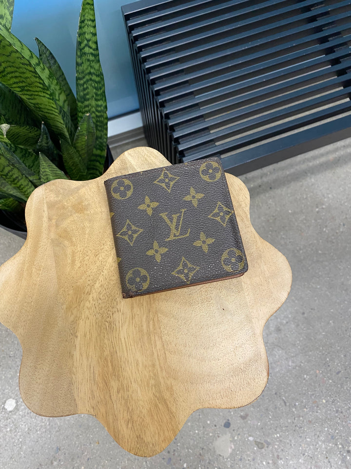Louis Vuitton Monogram Billfold Wallet (7953)