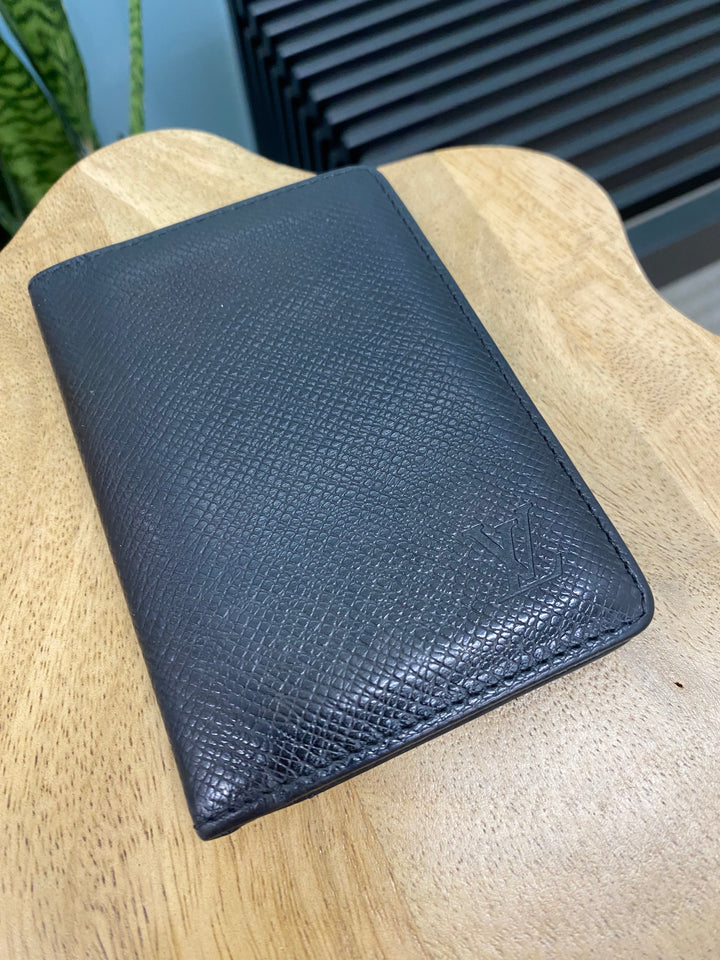 Louis Vuitton Black Taiga Leather Pocket Organizer (3821)