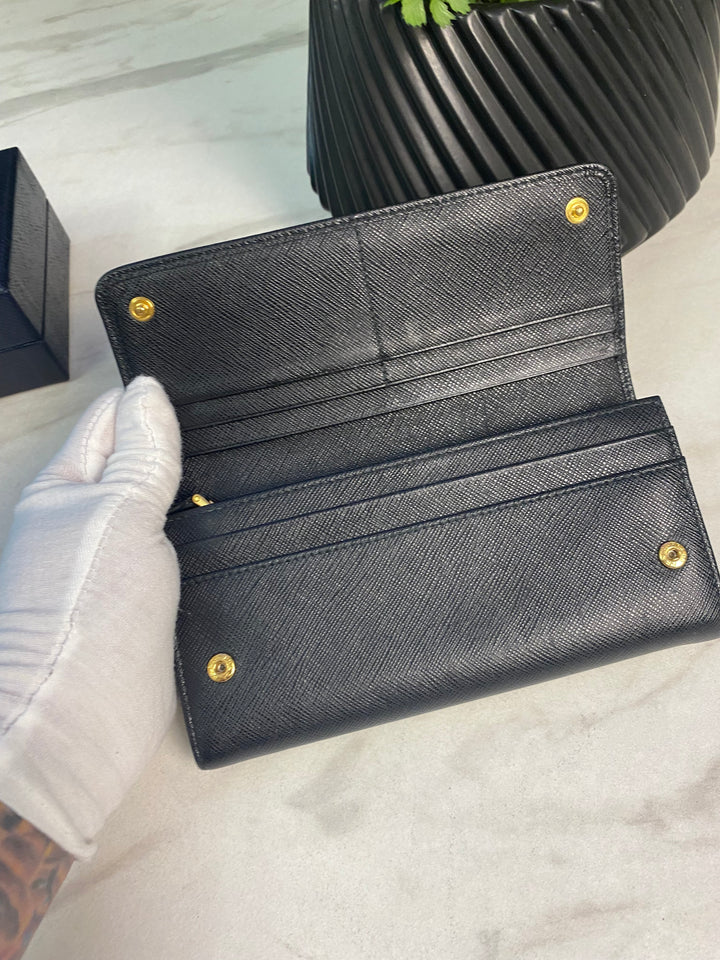 Prada Black Saffiano Bow Long Wallet (9585)