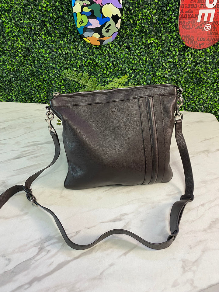 Gucci Brown Leather Messenger Bag (282)