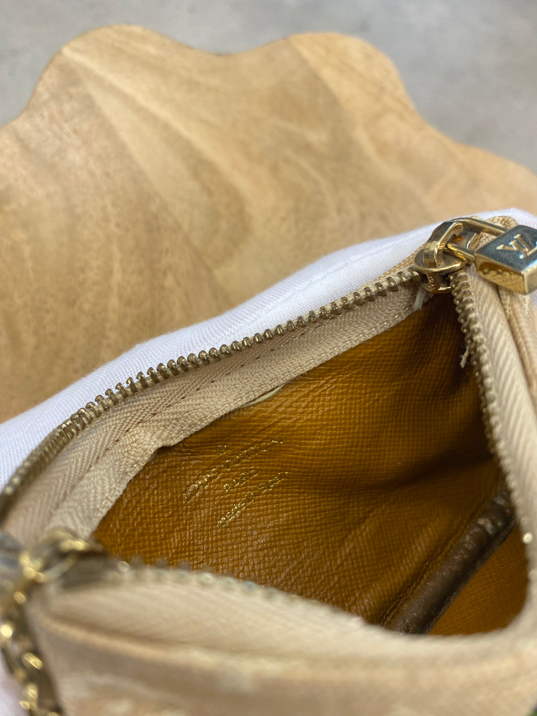 Louis Vuitton Cream Mini Lin Key Cles (2055)
