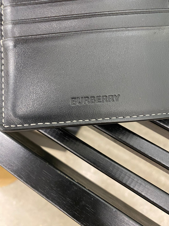 Burberry Brown Check Billfold Wallet (0934)