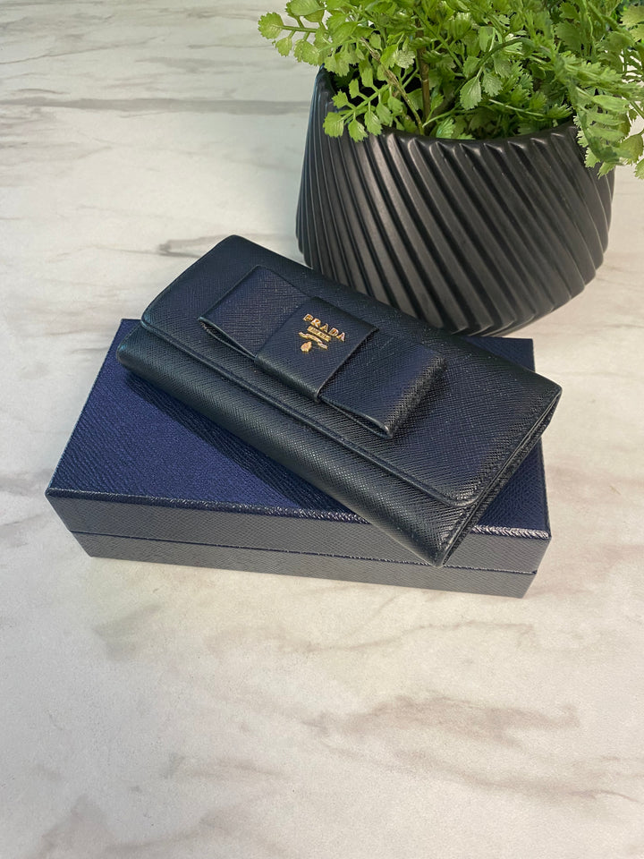 Prada Black Saffiano Bow Long Wallet (9585)
