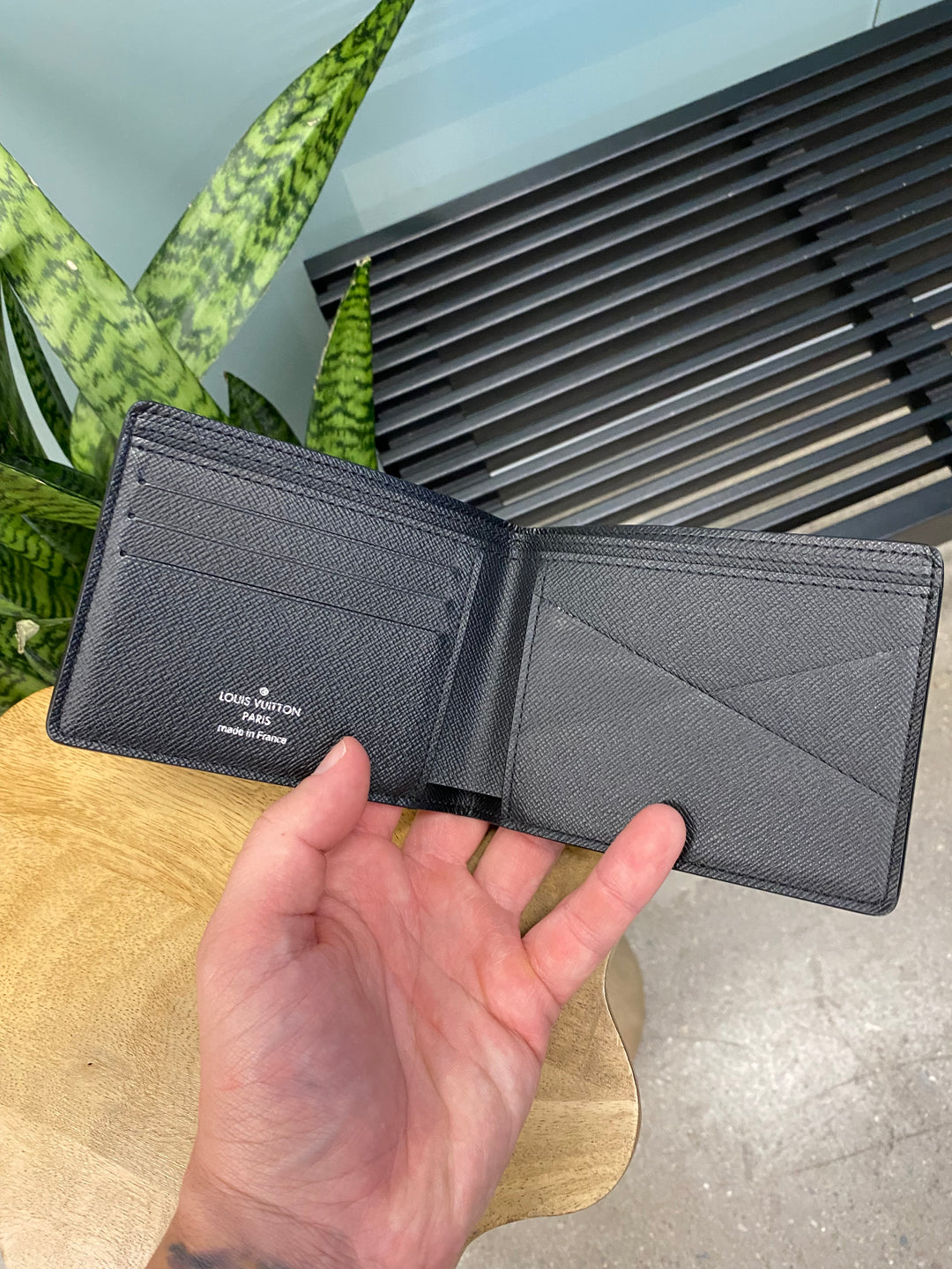 Louis Vuitton Black Taiga Leather Billfold Wallet (4118)