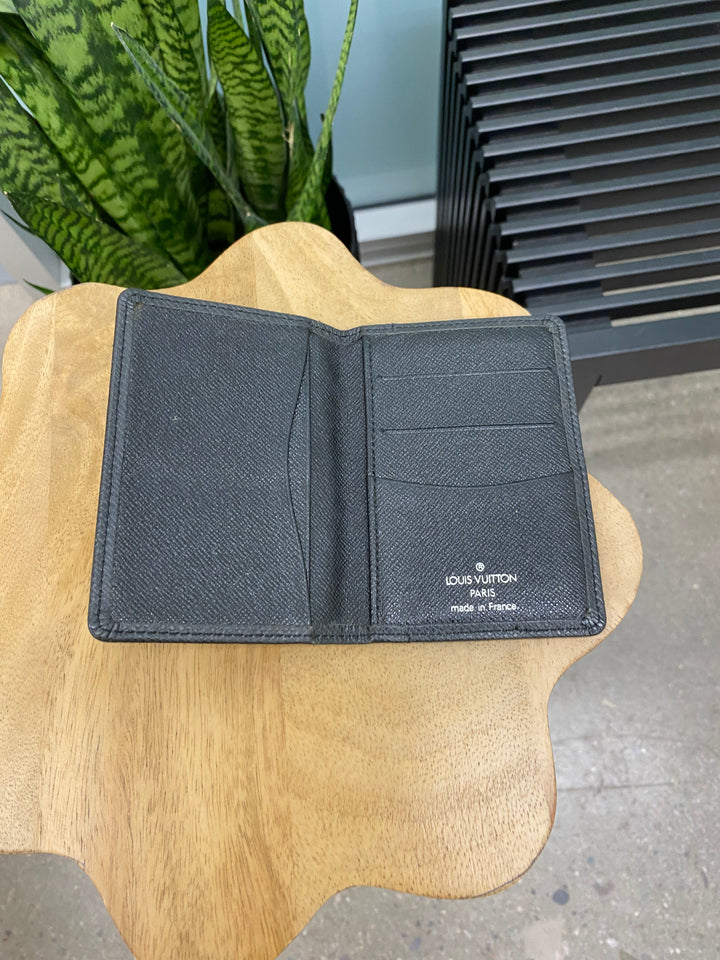 Louis Vuitton Black Taiga Leather Pocket Organizer (3813)