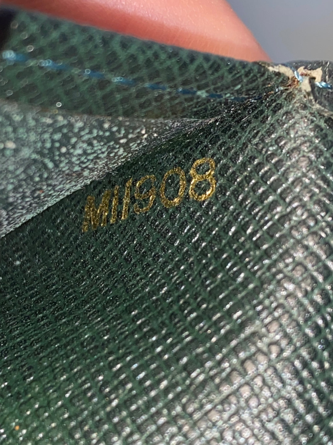 Louis Vuitton Green Taiga Leather Pocket Organizer (6820)