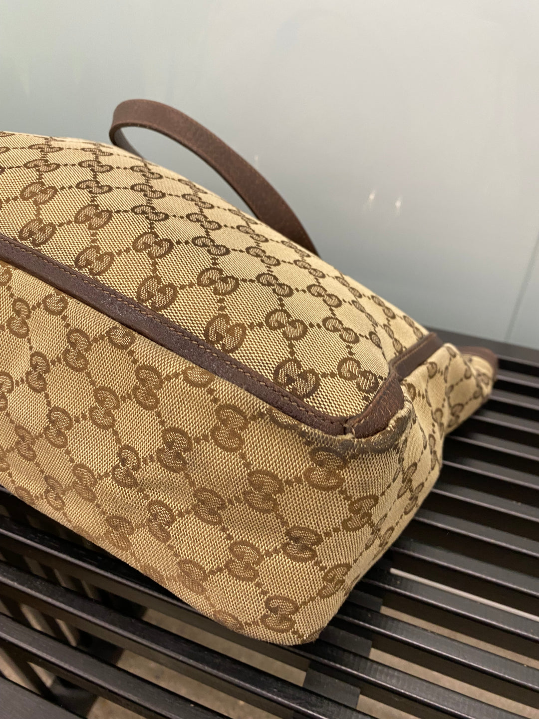 Gucci GG Canvas Handbag (2392)