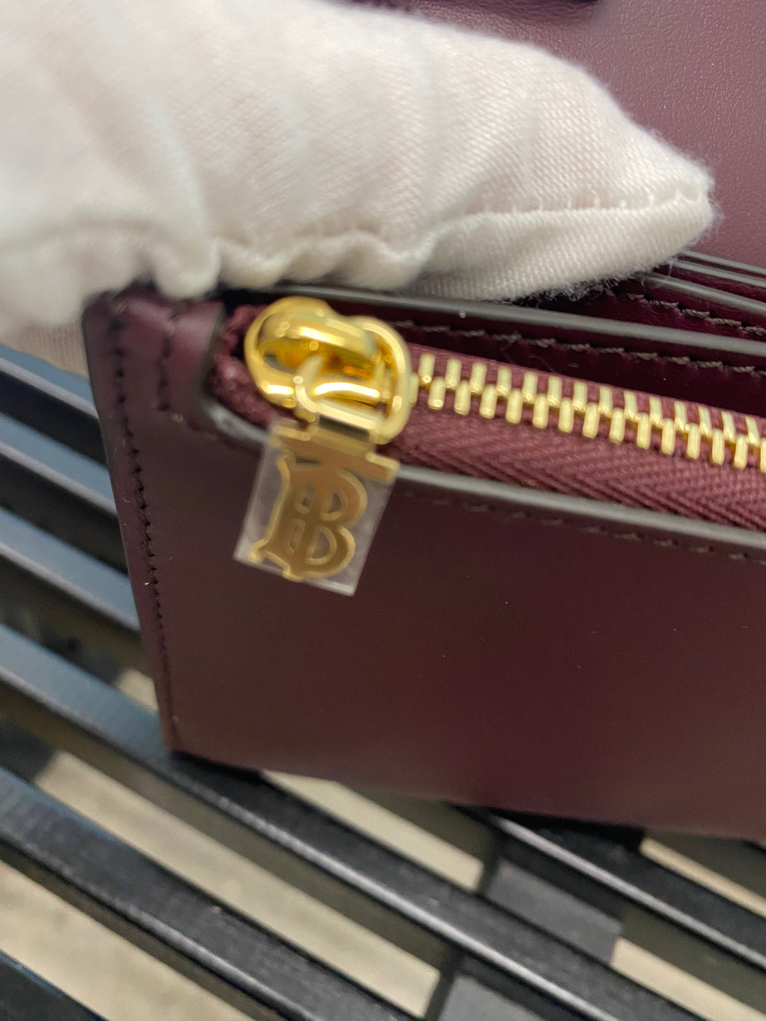 Burberry Leather Hazelmere Wallet on Chain (1010)