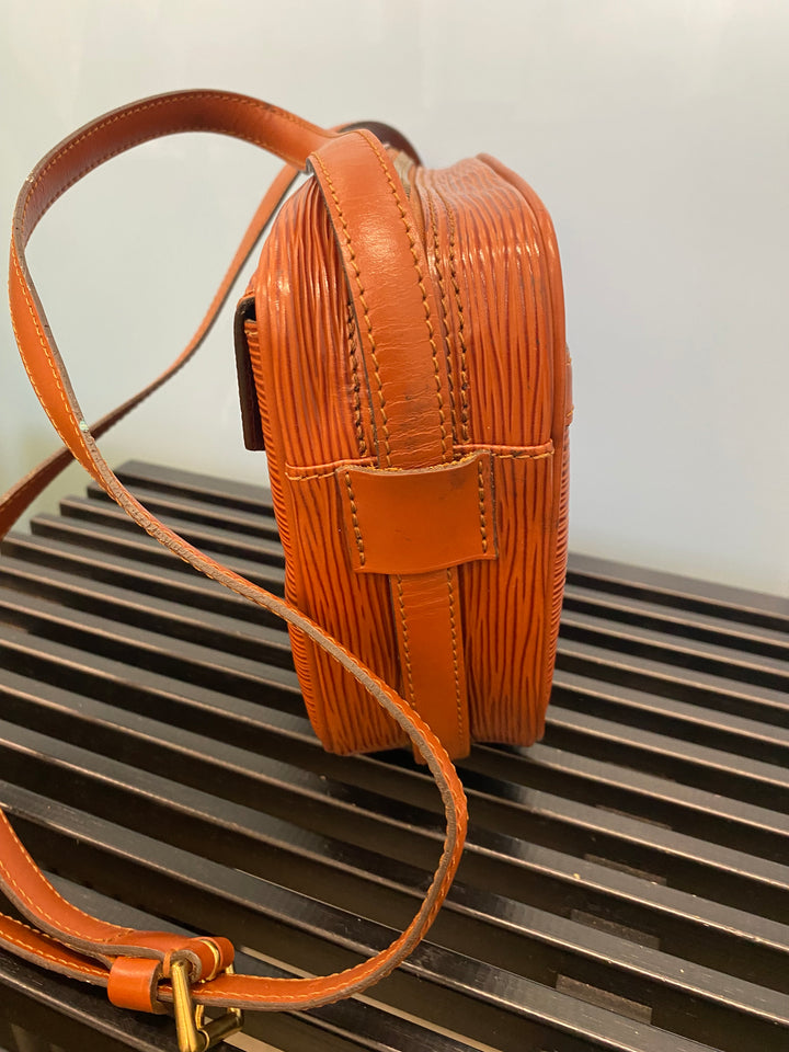 Louis Vuitton Cognac Epi Jeune Fille Crossbody Bag (0901)