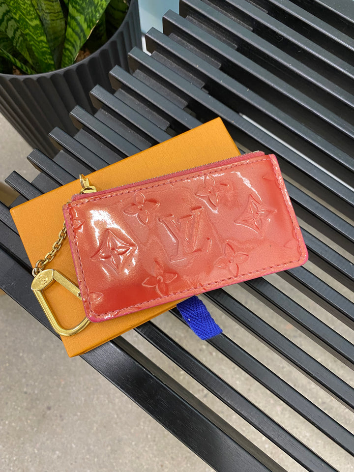 Louis Vuitton Pink Vernis Key Cles (3235)