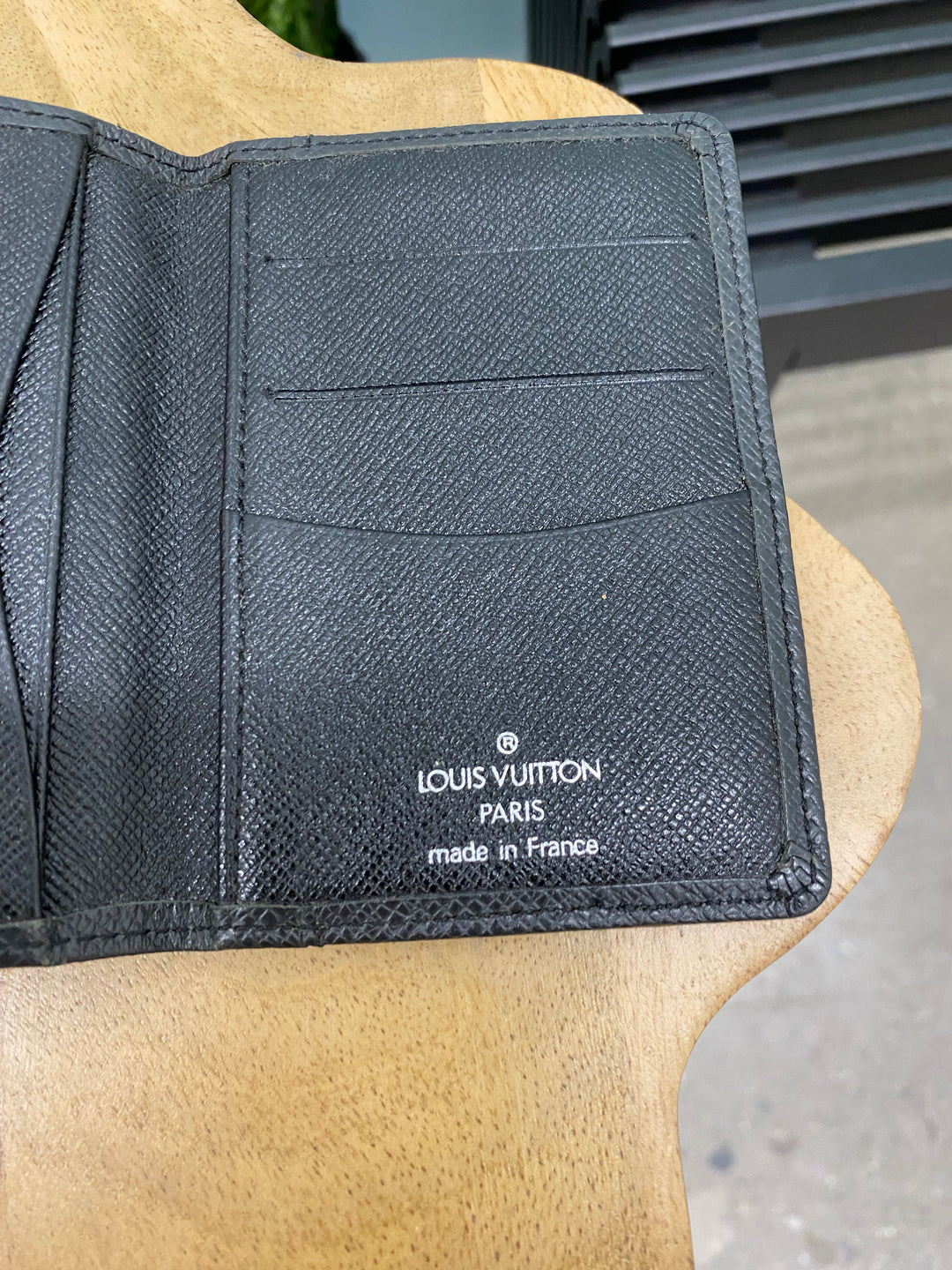 Louis Vuitton Black Taiga Leather Pocket Organizer (3813)