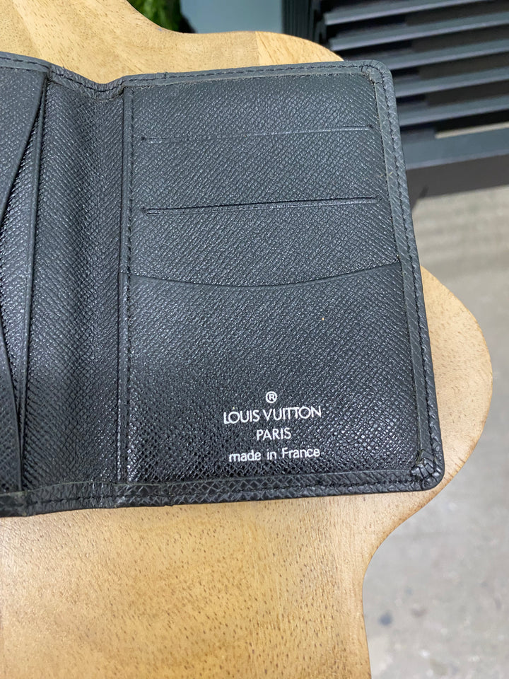 Louis Vuitton Black Taiga Leather Pocket Organizer (3813)