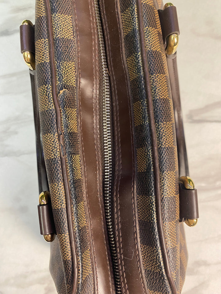 Louis Vuitton Damier Ebene Duomo Handbag (HP02)