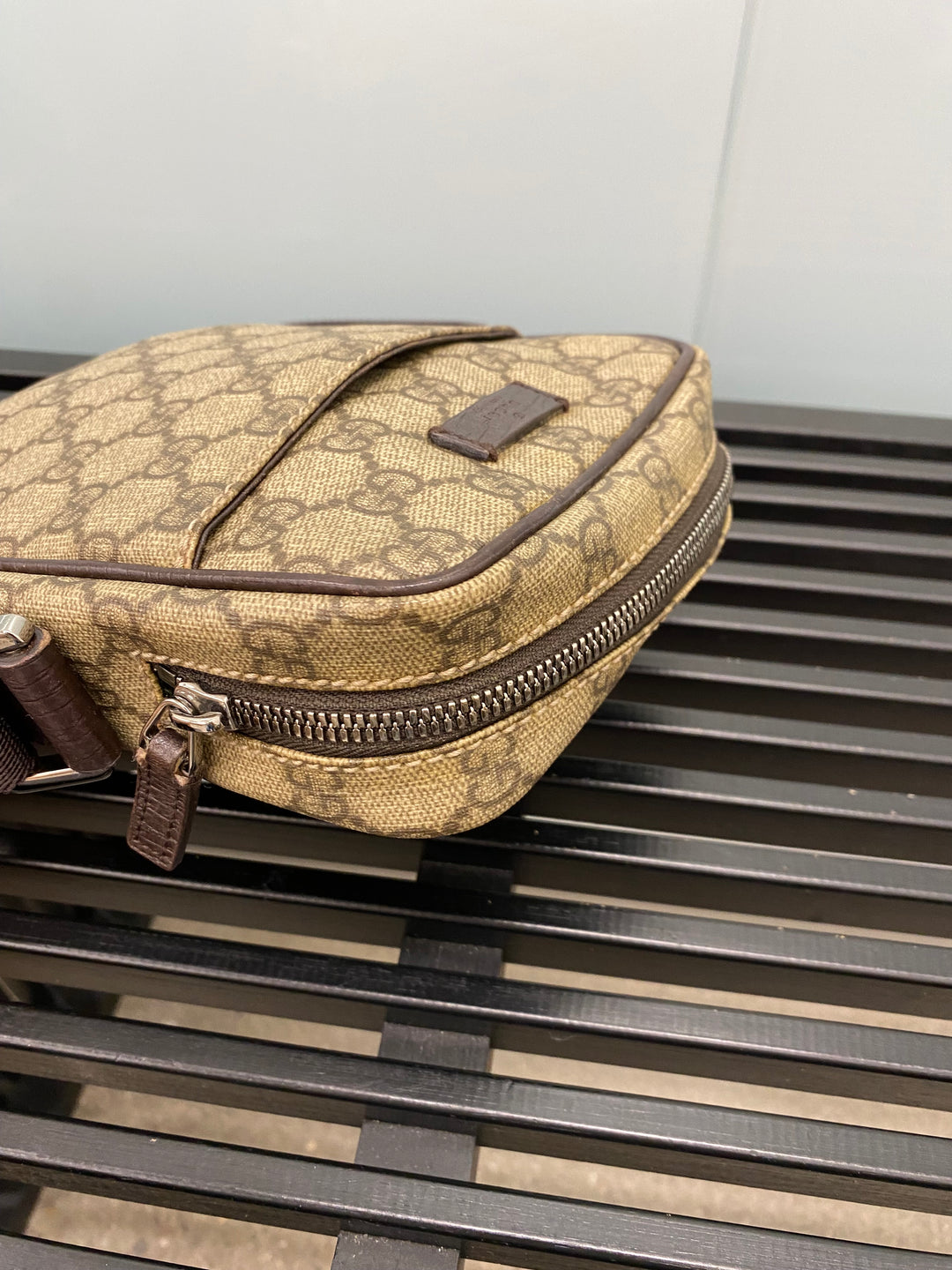 Gucci GG Supreme Crossbody Bag (6932)