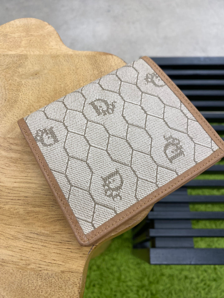 Christian Dior Vintage Honecomb Billfold Wallet (8299)