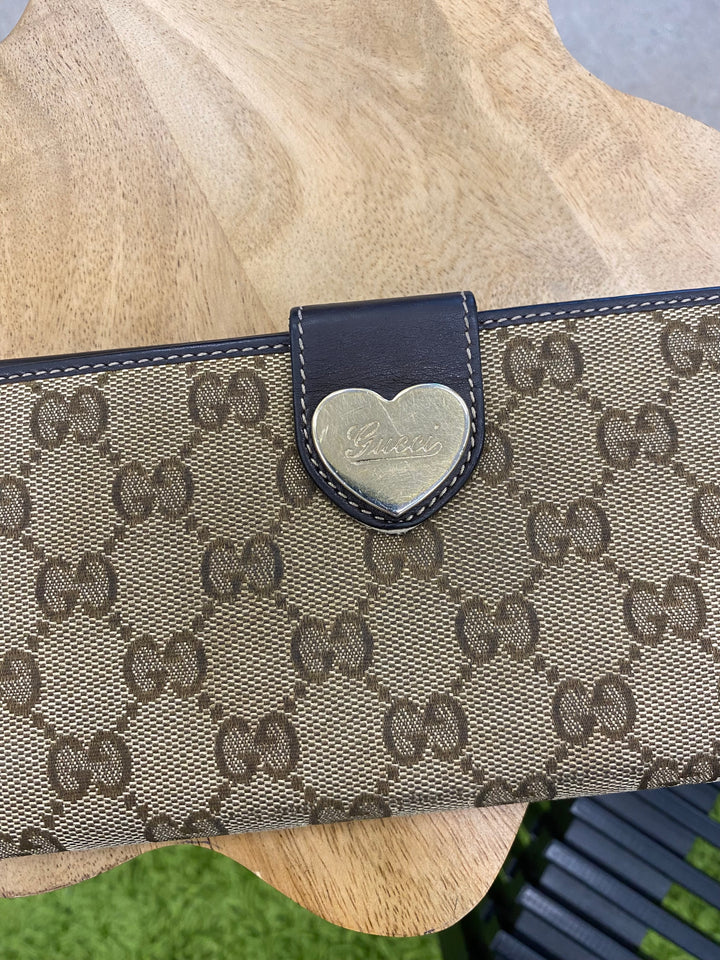 Gucci GG Canvas Heart Long Wallet (7608)