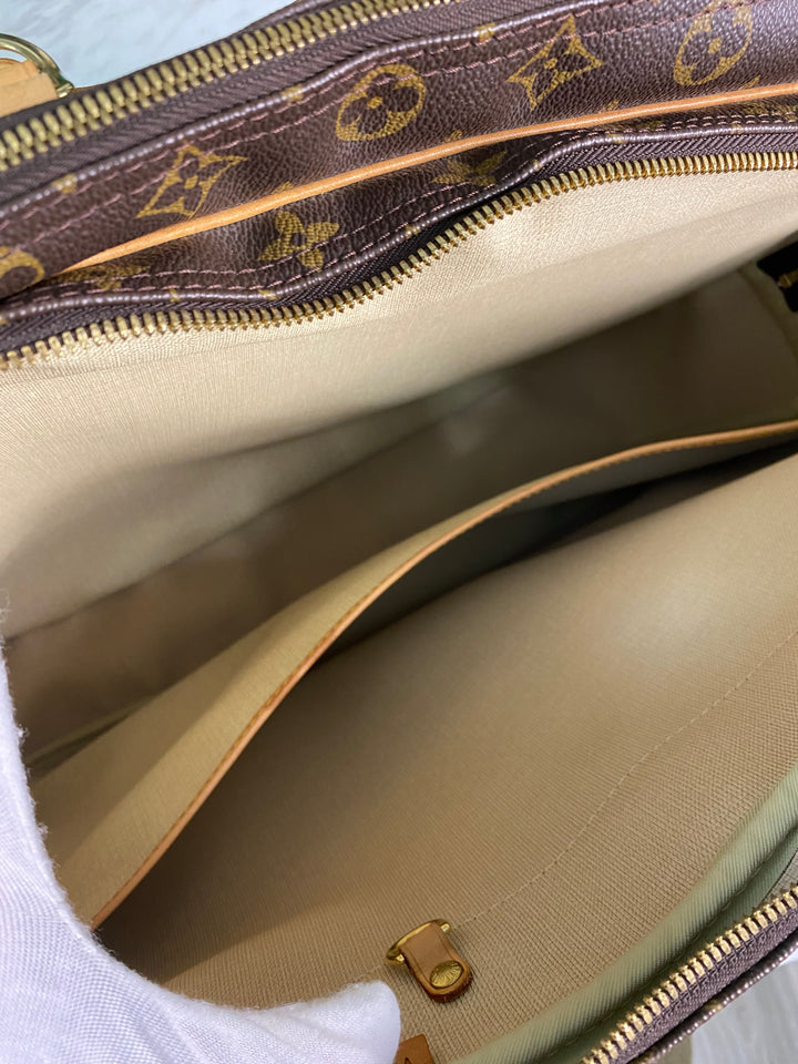 Louis Vuitton Monogram Alize Travel Bag (3903)