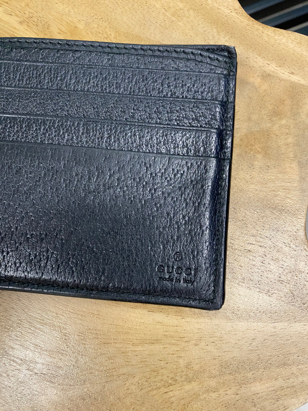 Gucci Black Pebbled Leather Bee Billfold Wallet (8458)