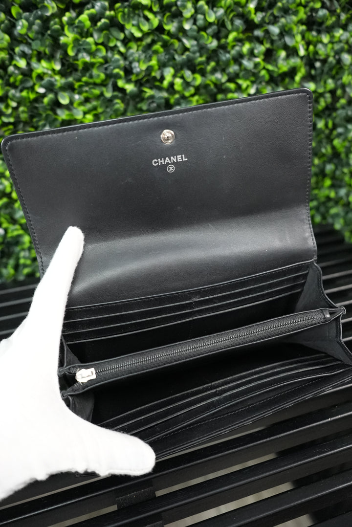 Chanel Black Quilted Patent Wallet